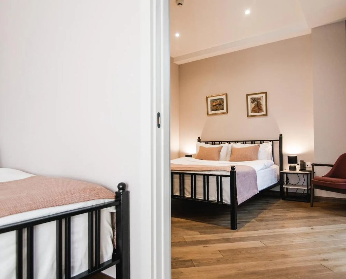 Makmani Boutique Hotel By Dnt Group Tbilisi 4*,